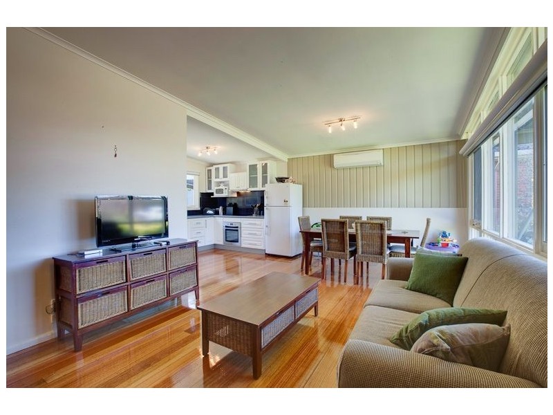 6 Cootamundra Avenue, Rosebud West VIC 3940