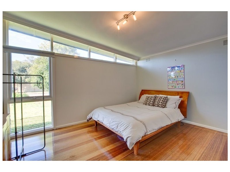 6 Cootamundra Avenue, Rosebud West VIC 3940