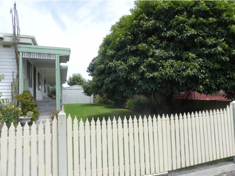 18 Karadoc Street, Dromana VIC 3936