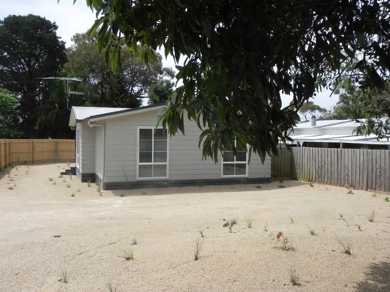 2 Nixon Street, Rosebud VIC 3939