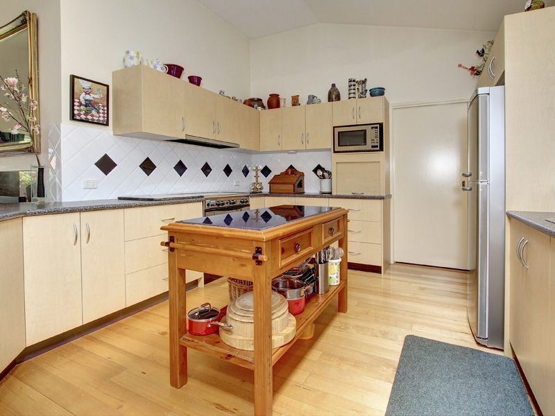 4 Brickendon Drive, Rosebud West VIC 3940