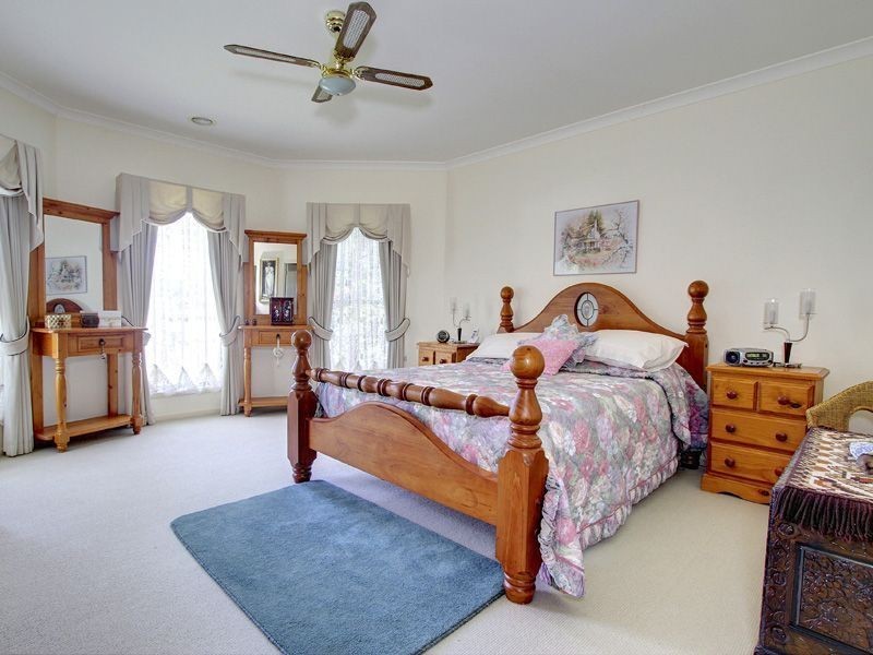 4 Brickendon Drive, Rosebud West VIC 3940