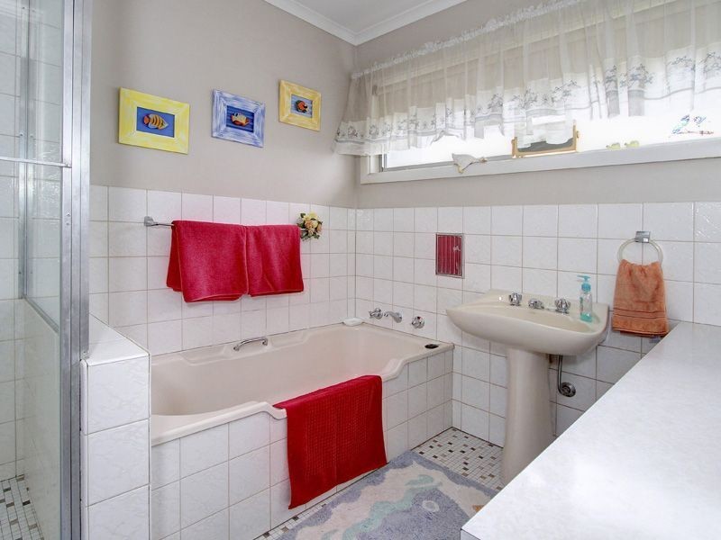 49 Bartels Street, Mccrae VIC 3938