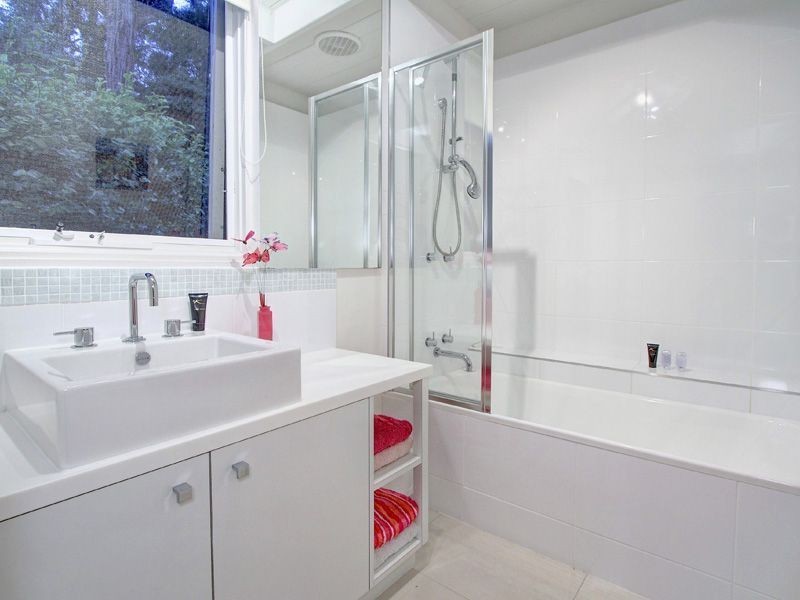 2 Scenic Place, Arthurs Seat VIC 3936