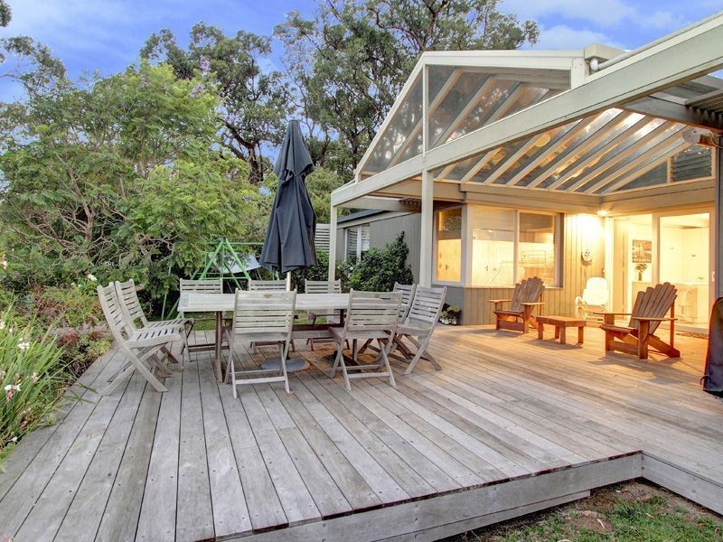 2 Scenic Place, Arthurs Seat VIC 3936