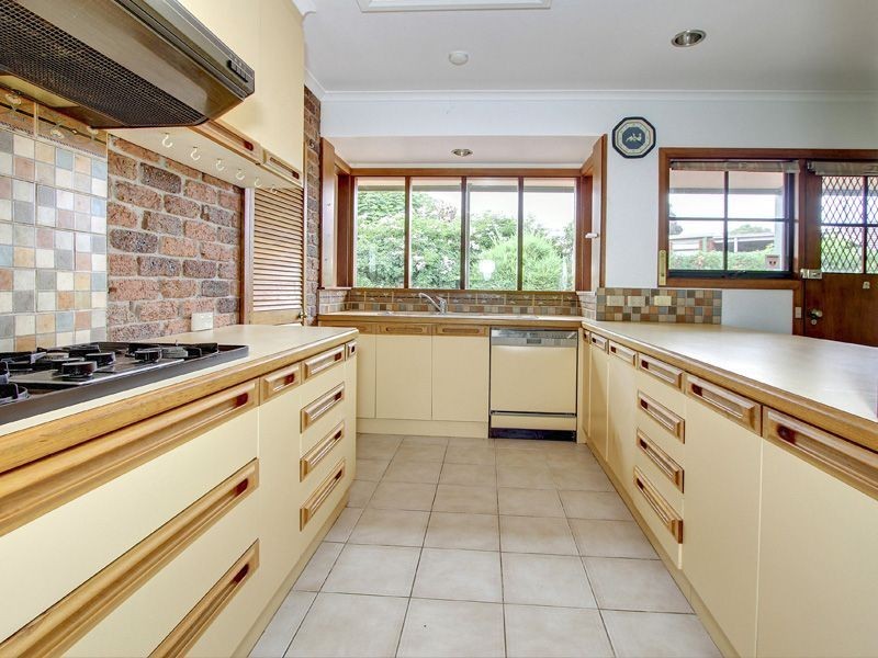 28 Cranston Court, Rosebud VIC 3939