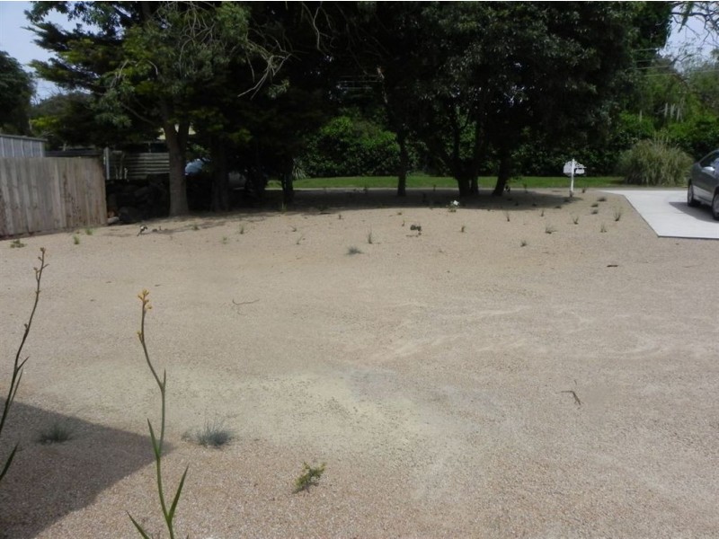 2 Nixon Street, Rosebud VIC 3939