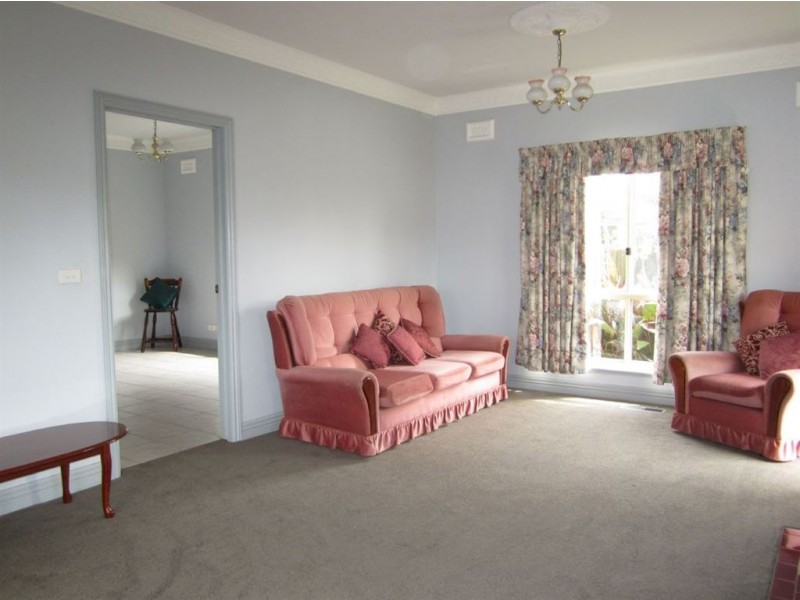 18 Third Avenue, Rosebud VIC 3939