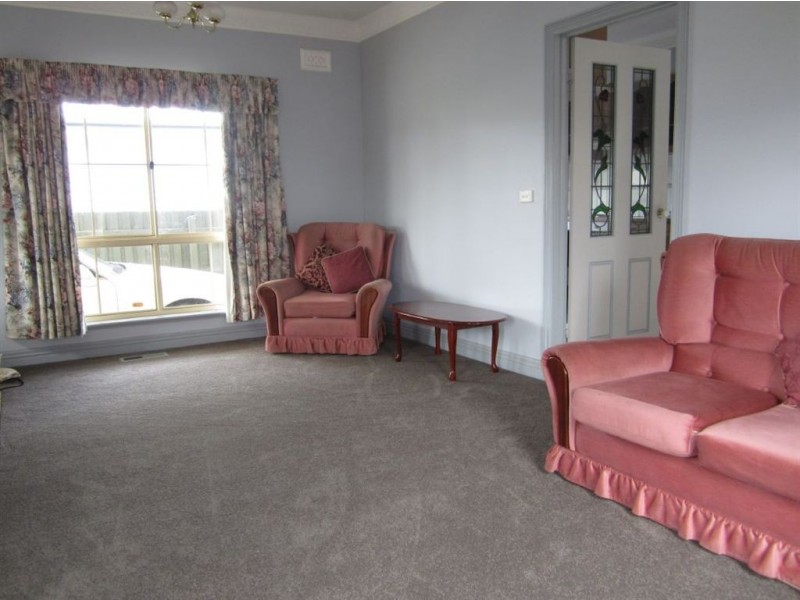 18 Third Avenue, Rosebud VIC 3939