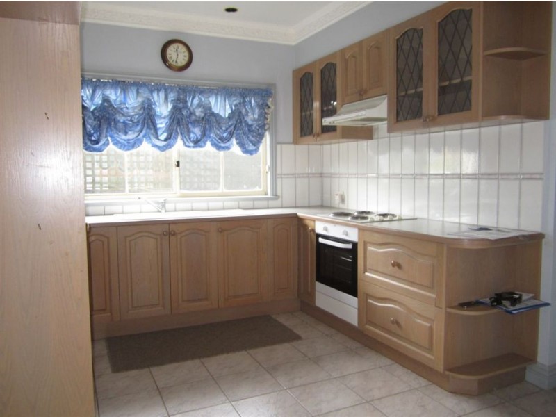 18 Third Avenue, Rosebud VIC 3939