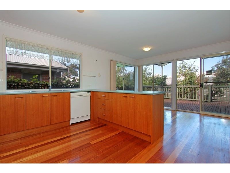 115 Fourth Avenue, Rosebud VIC 3939