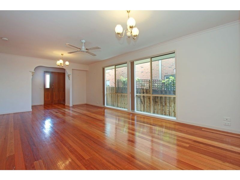 115 Fourth Avenue, Rosebud VIC 3939