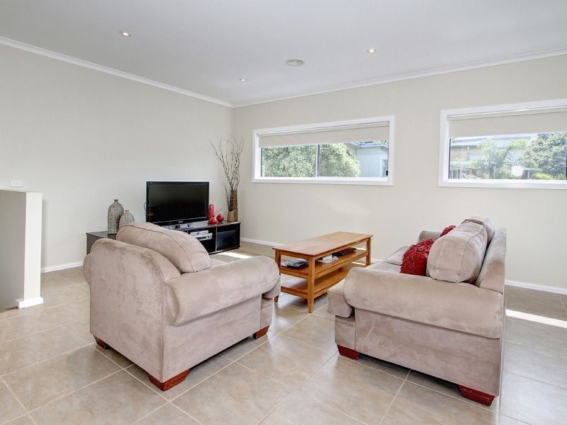 83 Ninth Avenue, Rosebud VIC 3939