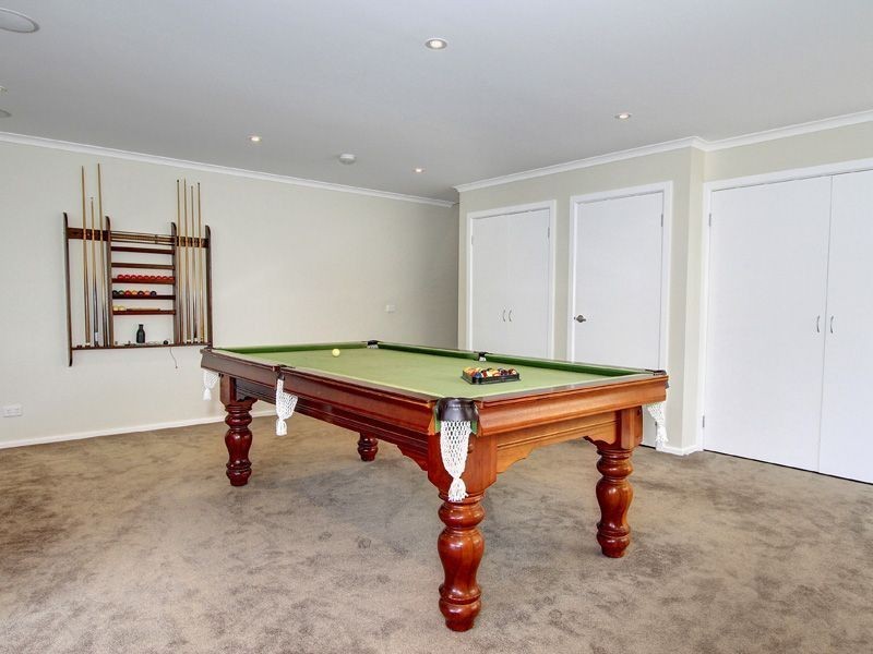 83 Ninth Avenue, Rosebud VIC 3939