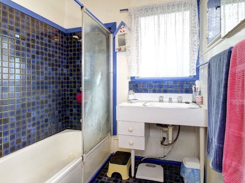 104 Sixth Avenue, Rosebud VIC 3939