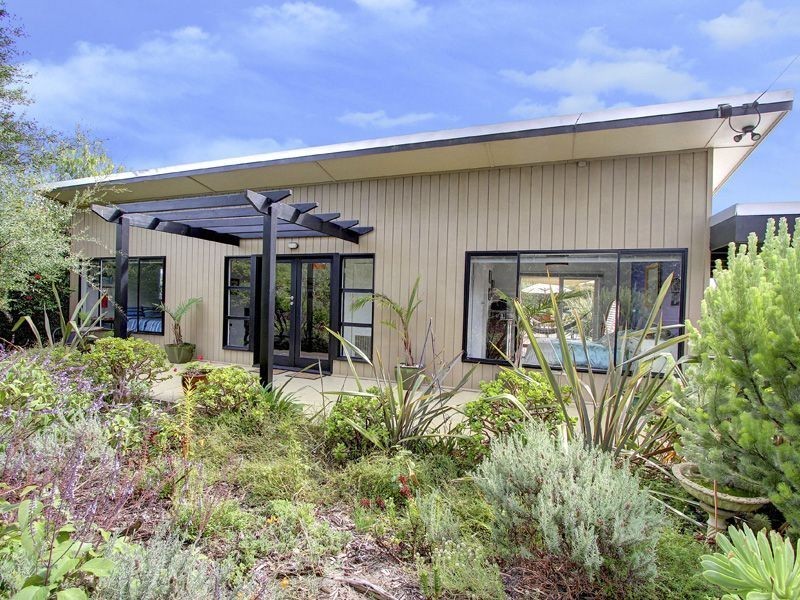 4 Florence Avenue, Rosebud West VIC 3940