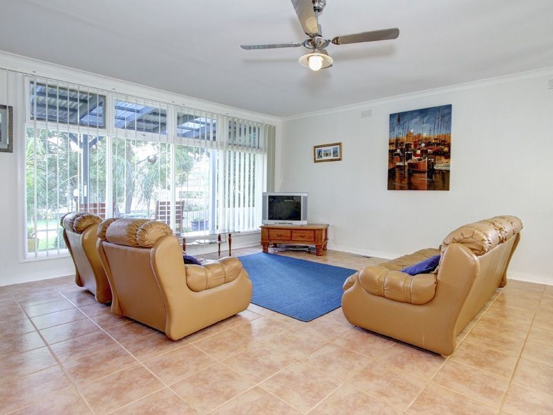 15 Cass Street, Rosebud VIC 3939