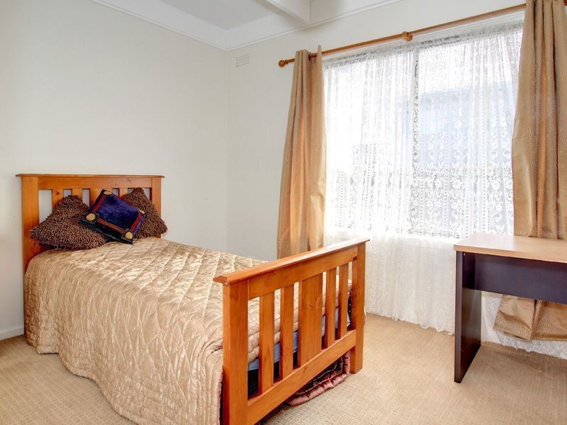 12 Carrington Drive, Rosebud VIC 3939