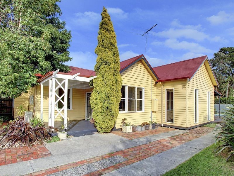 2 Kennington Road, Rosebud VIC 3939