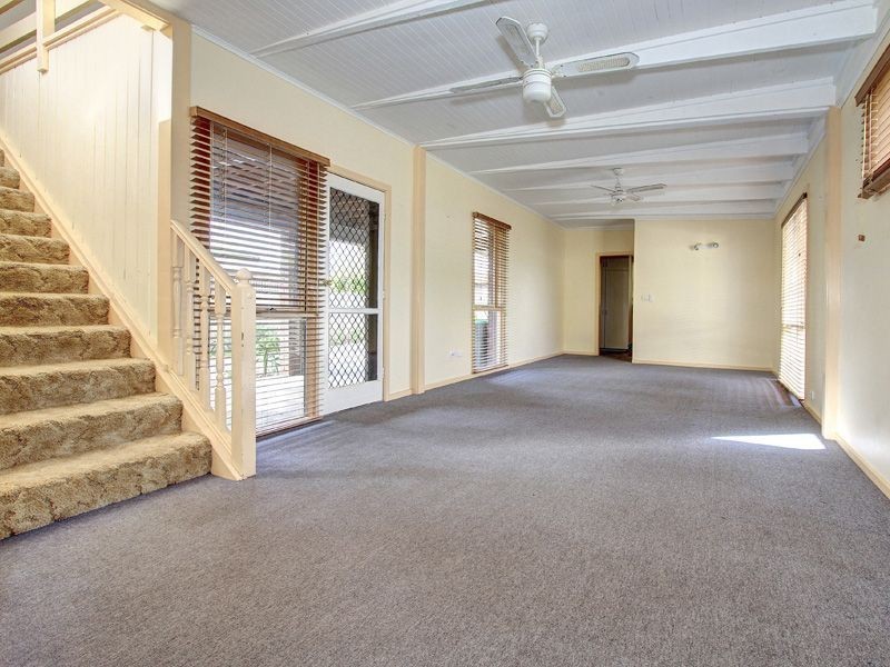 11 Overlea Avenue, Rosebud VIC 3939