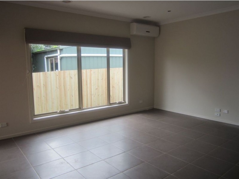 24B Nixon Street, Rosebud VIC 3939