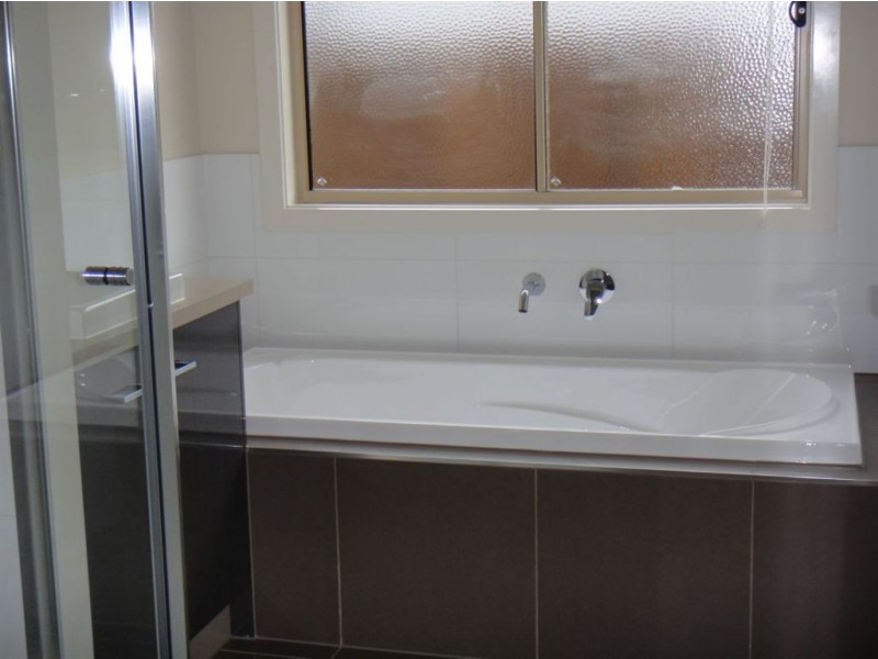 24B Nixon Street, Rosebud VIC 3939