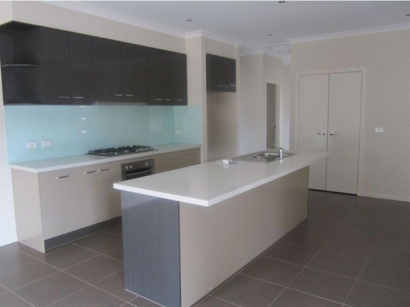 24B Nixon Street, Rosebud VIC 3939