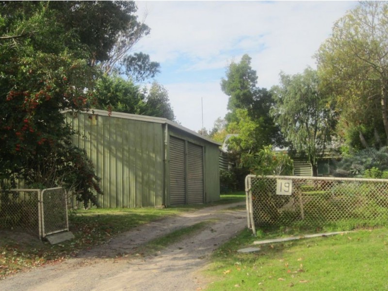 19 Rosebrook Avenue, Rosebud VIC 3939