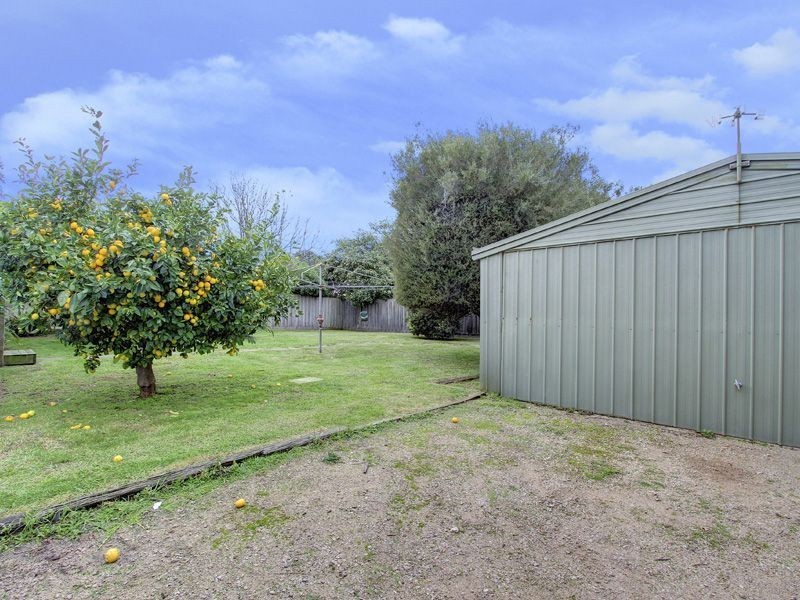 5 Warraburra Avenue, Rosebud VIC 3939