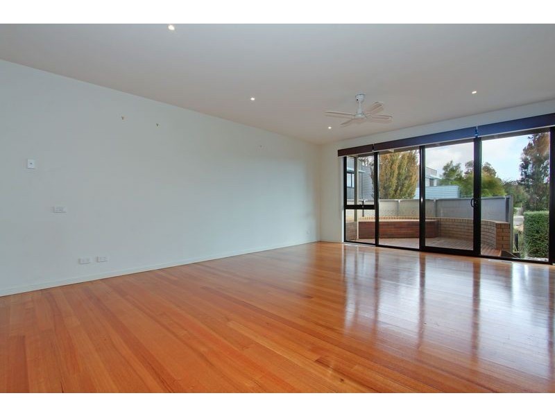 2/183 Eastbourne Road, Rosebud VIC 3939