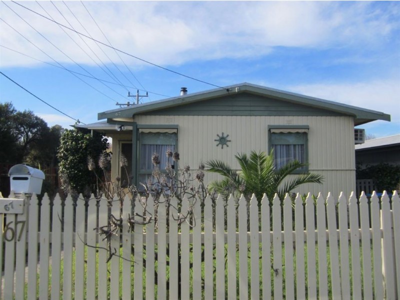 67 Second Avenue, Rosebud VIC 3939