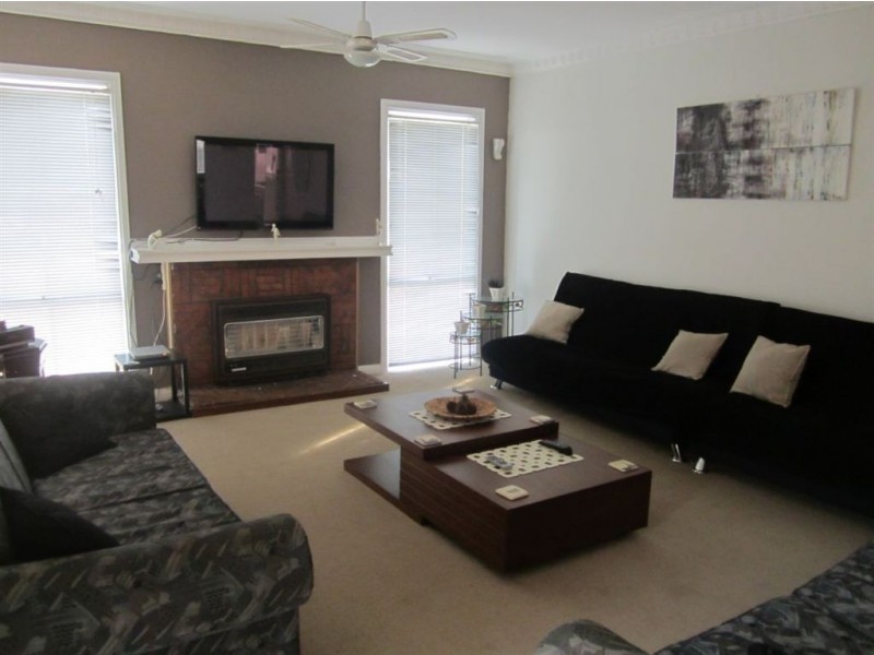 50 Boneo Road, Rosebud VIC 3939