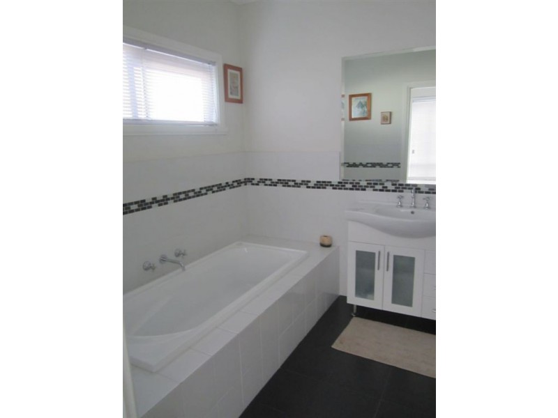 50 Boneo Road, Rosebud VIC 3939