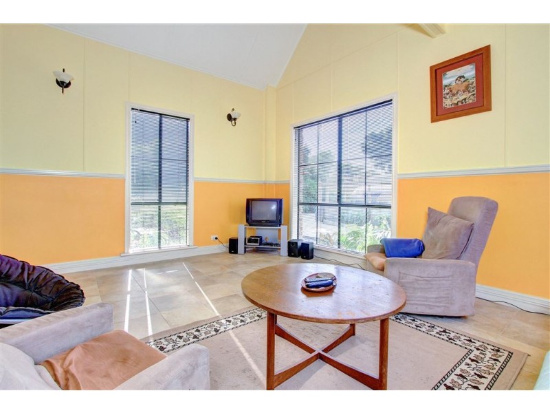 2 Sandpiper Court, Rosebud VIC 3939