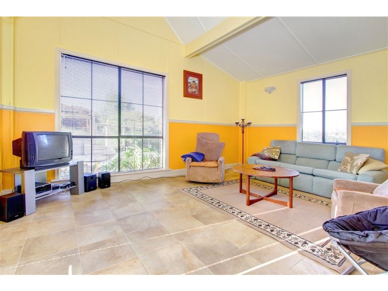 2 Sandpiper Court, Rosebud VIC 3939