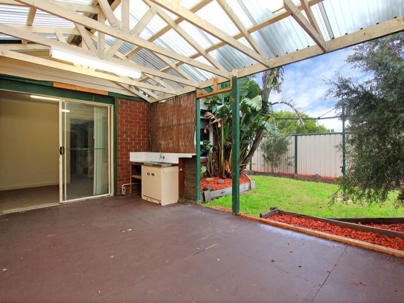 127 Ninth Avenue, Rosebud VIC 3939
