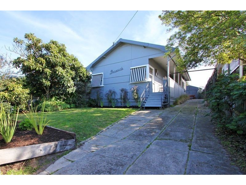 80 Ninth Avenue, Rosebud VIC 3939