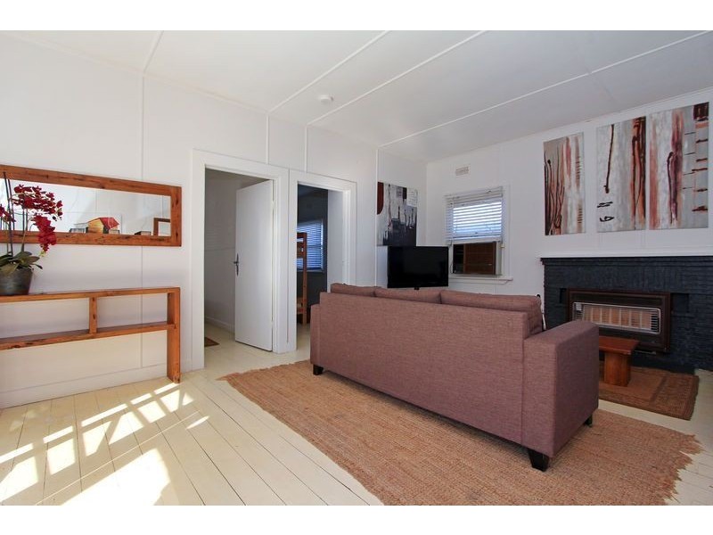 80 Ninth Avenue, Rosebud VIC 3939