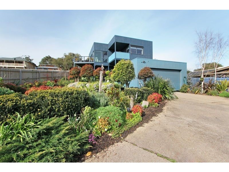 27 Seaview Close, Rosebud VIC 3939