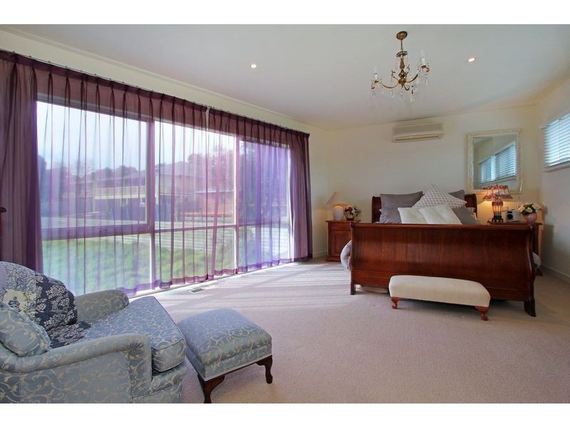 27 Seaview Close, Rosebud VIC 3939