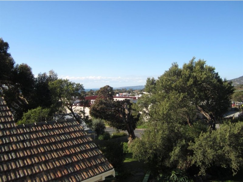 34 Ninth Avenue, Rosebud VIC 3939