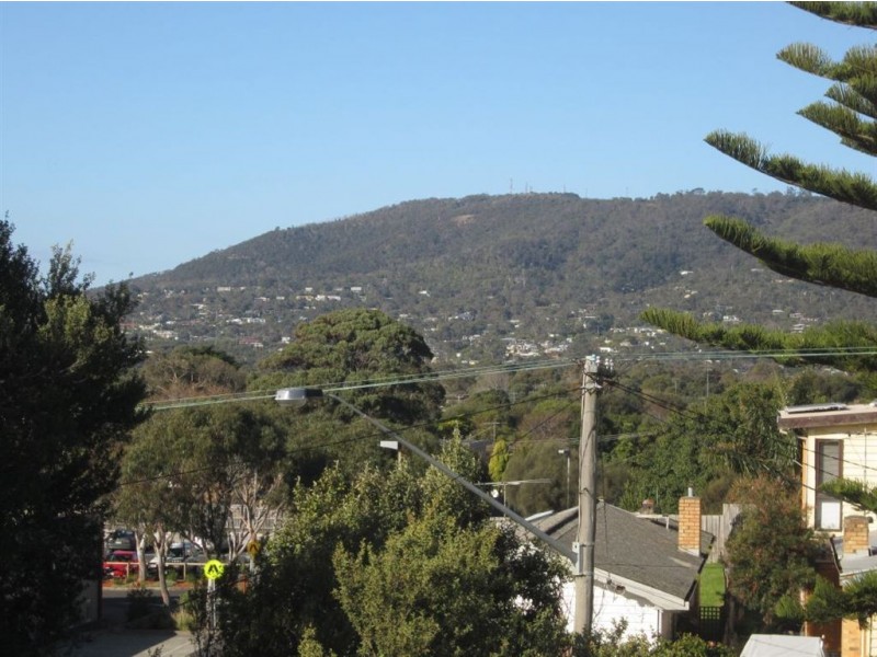 34 Ninth Avenue, Rosebud VIC 3939