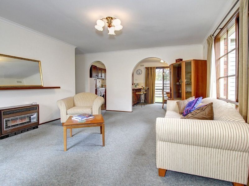 10 Wyuna Street, Rosebud West VIC 3940