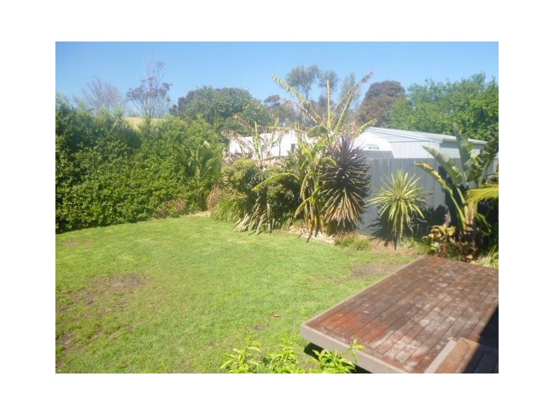 15 Lyon Street, Rosebud VIC 3939