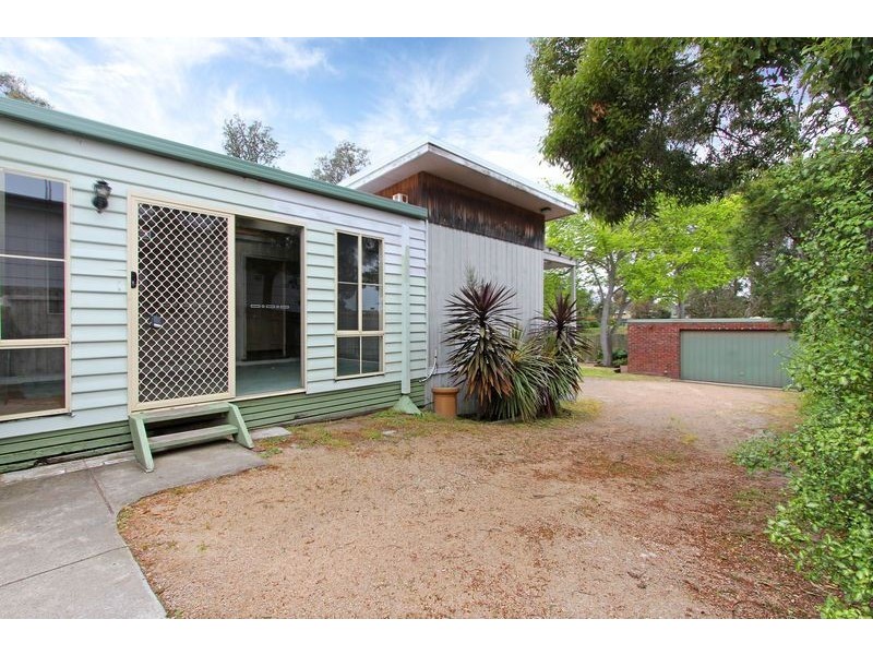 381 Eastbourne Road, Rosebud West VIC 3940