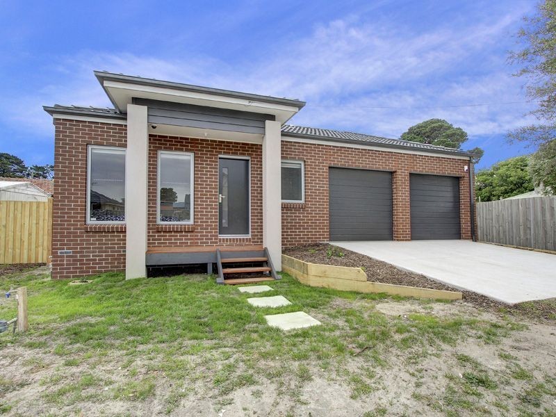 8 Elanora Court, Rosebud West VIC 3940