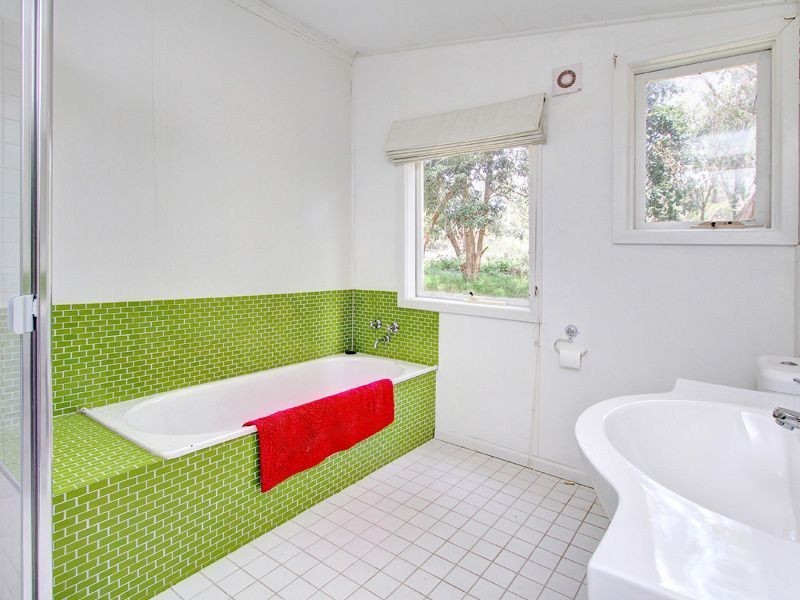 6 Carrathool Avenue, Rosebud VIC 3939