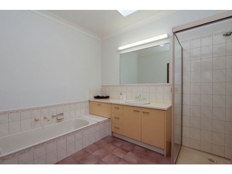 2 Hartigan Court, Rosebud VIC 3939