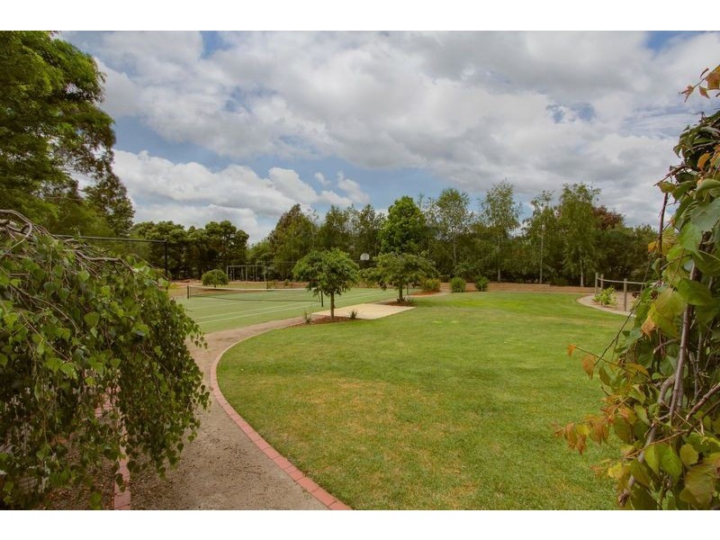 2 Hartigan Court, Rosebud VIC 3939