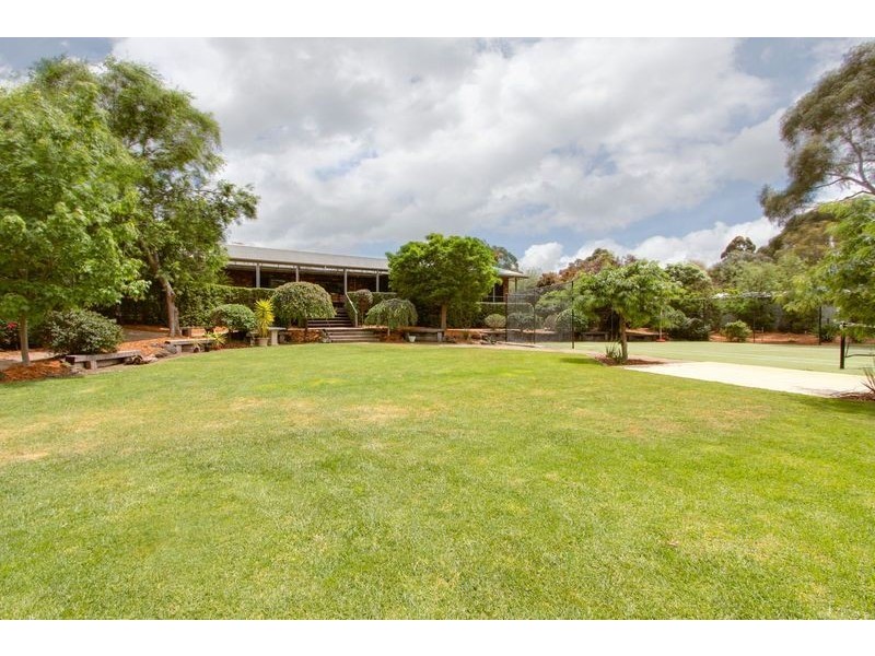 2 Hartigan Court, Rosebud VIC 3939